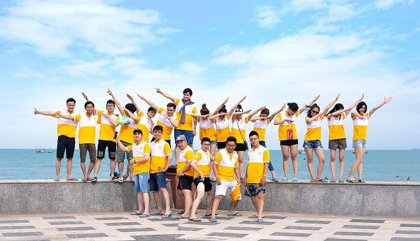 Chi phí chụp hình teambuilding tại Hội An: Chi tiết các yếu tố ảnh hưởng