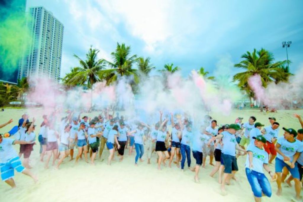 Chi phí chụp hình teambuilding tại Hội An: Chi tiết các yếu tố ảnh hưởng