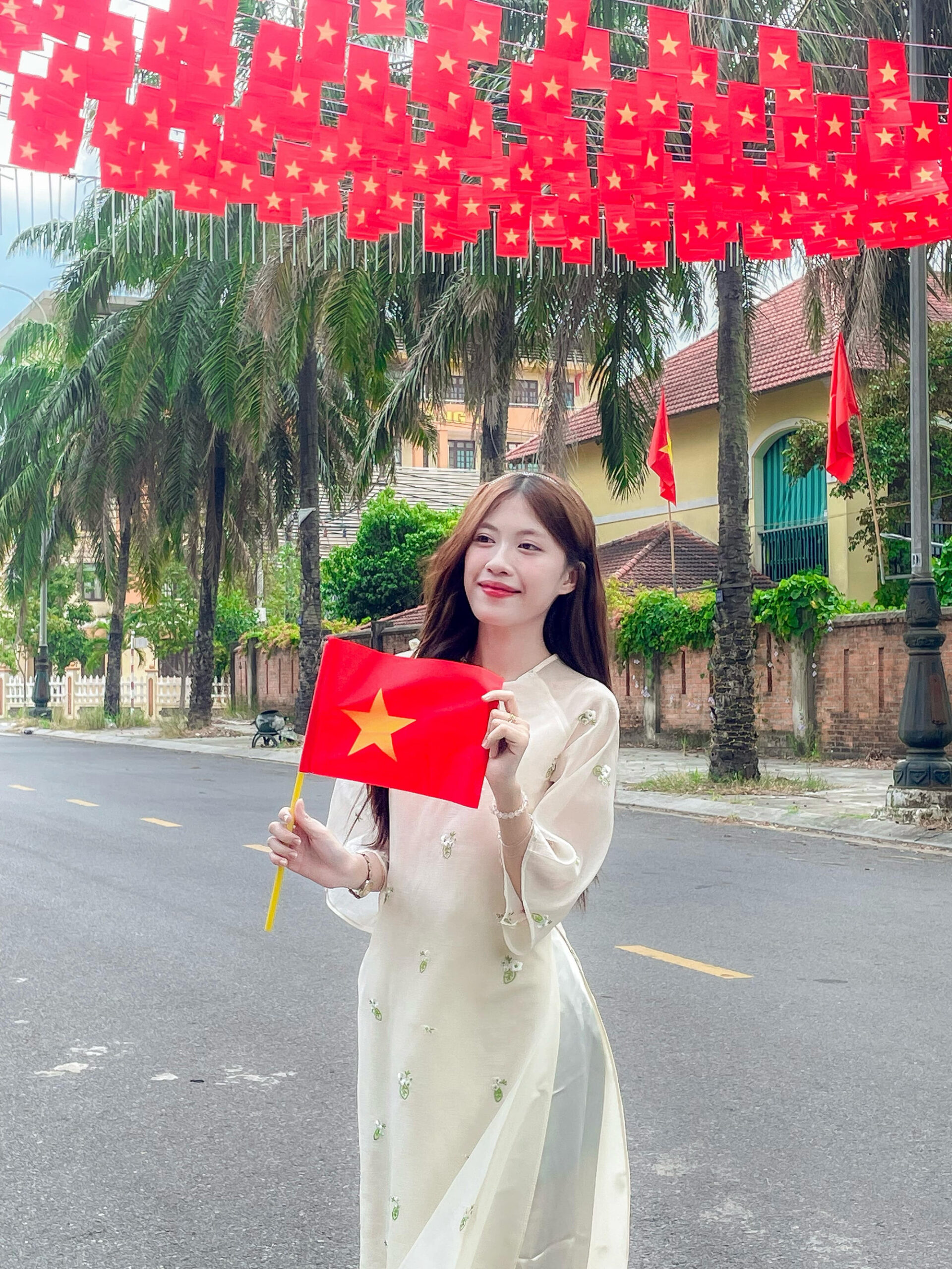 Bạn đã biết studio nào chụp ảnh áo dài 2/9 tại Hà Nội giá rẻ, uy tín chưa?