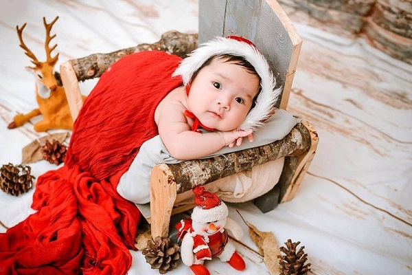 Review studio chụp ảnh Noel cho bé siêu hot hit tại Huế Review studio chụp ảnh Noel cho bé siêu hot hit tại Huế