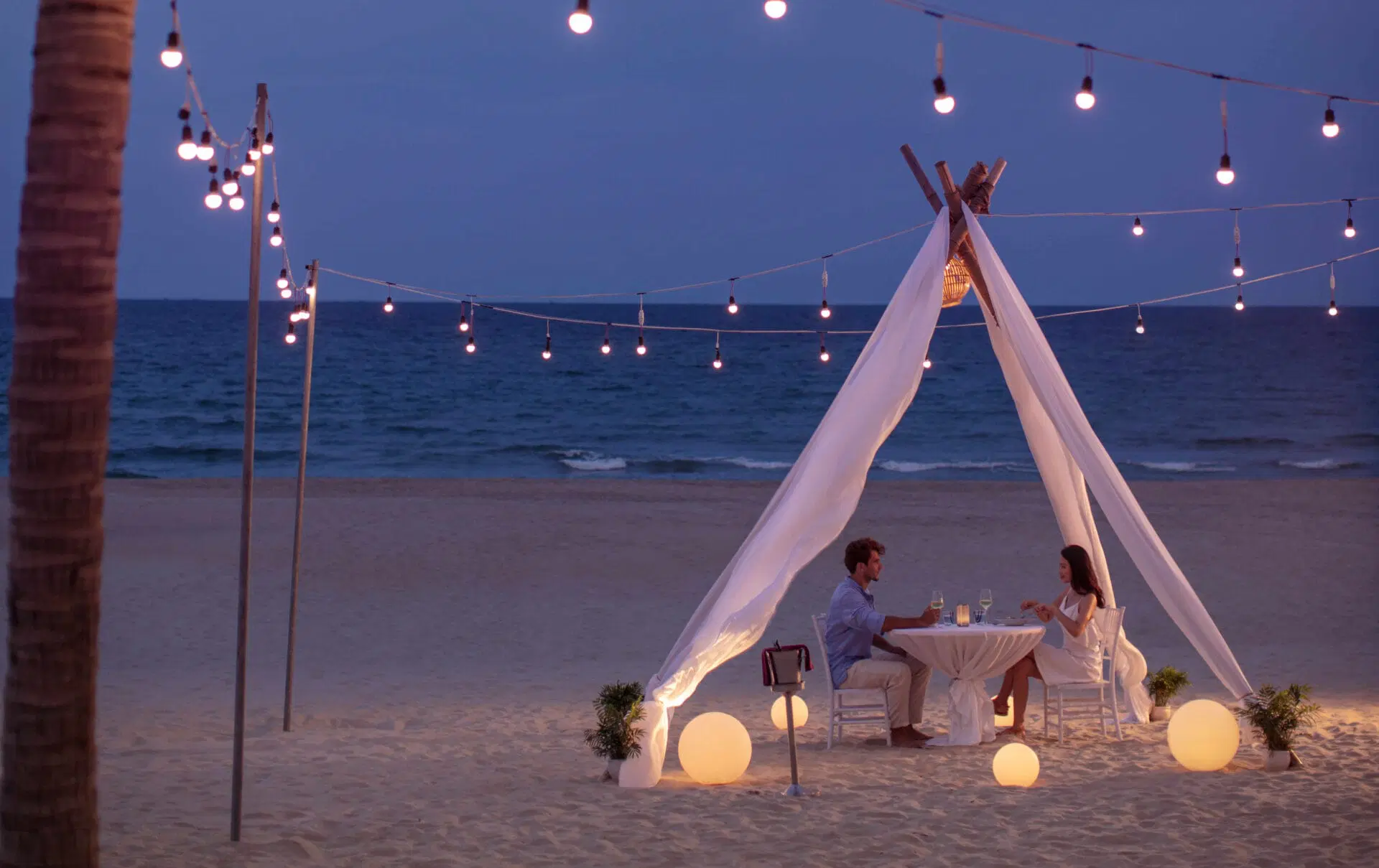 Top 10 dịch vụ trang trí cầu hôn đẹp lãng mạn được yêu thích nhất