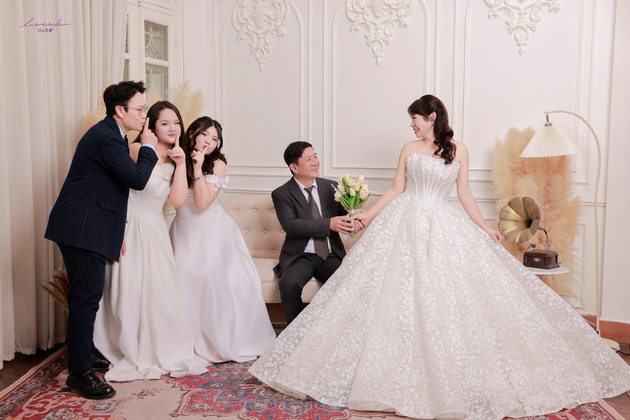 7 xu hướng chụp ảnh kỷ niệm ngày cưới 2026 không thể bỏ lỡ 7 xu hướng chụp ảnh kỷ niệm ngày cưới 2026 không thể bỏ lỡ