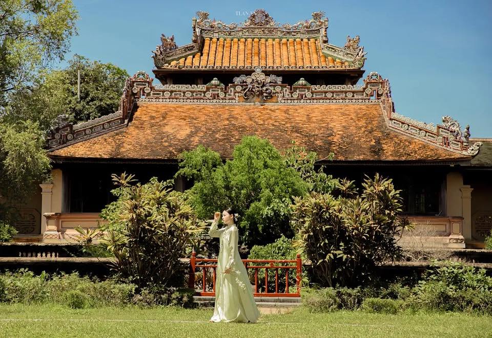 Top địa điểm chụp ảnh áo dài ở Huế đẹp nhất 2026 không thể bỏ lỡ Top địa điểm chụp ảnh áo dài ở Huế đẹp nhất 2026 không thể bỏ lỡ