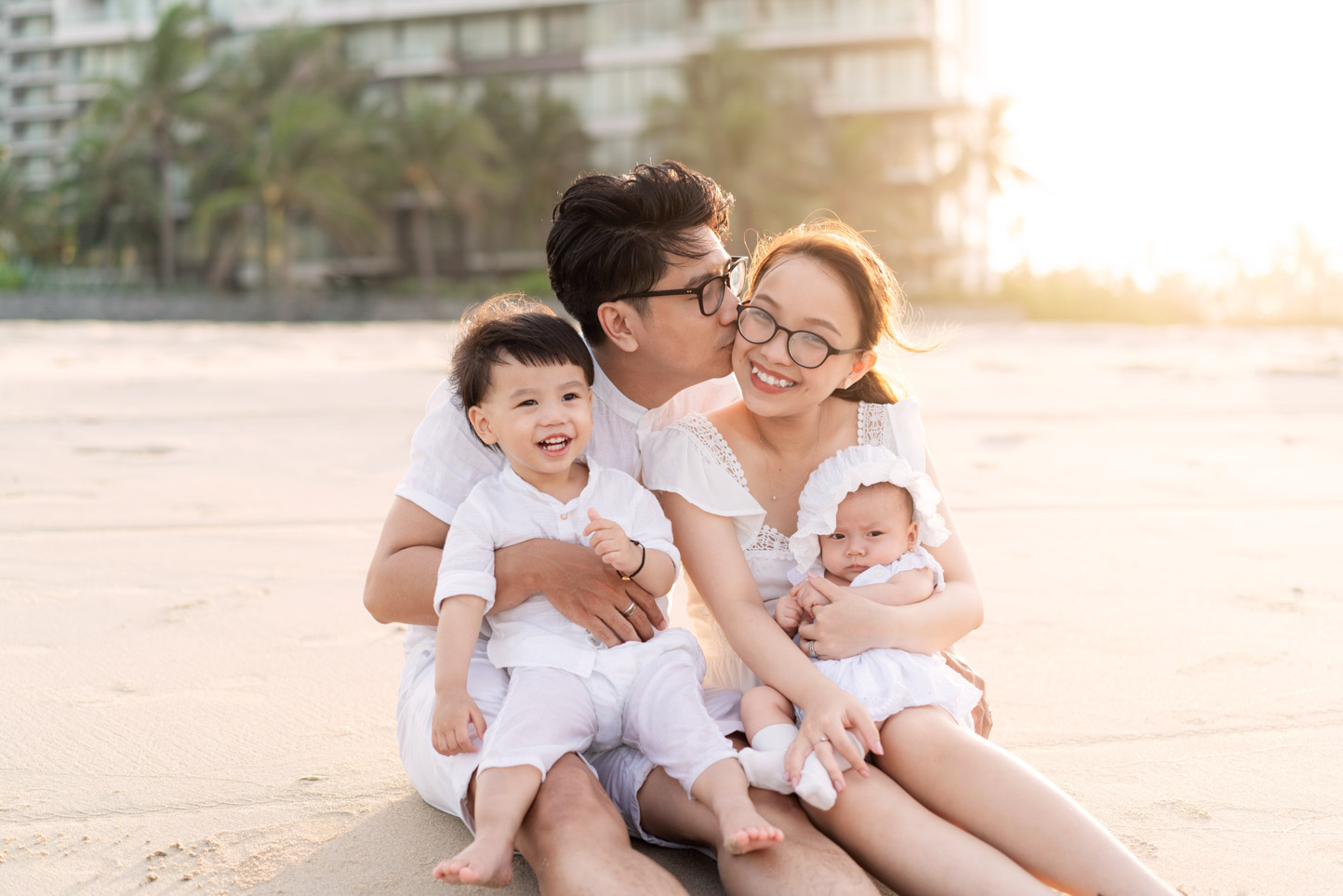 Chụp ảnh gia đình mùa hè: địa điểm đẹp & tiết kiệm