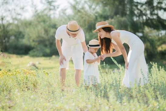 Chụp ảnh gia đình mùa hè: địa điểm đẹp & tiết kiệm