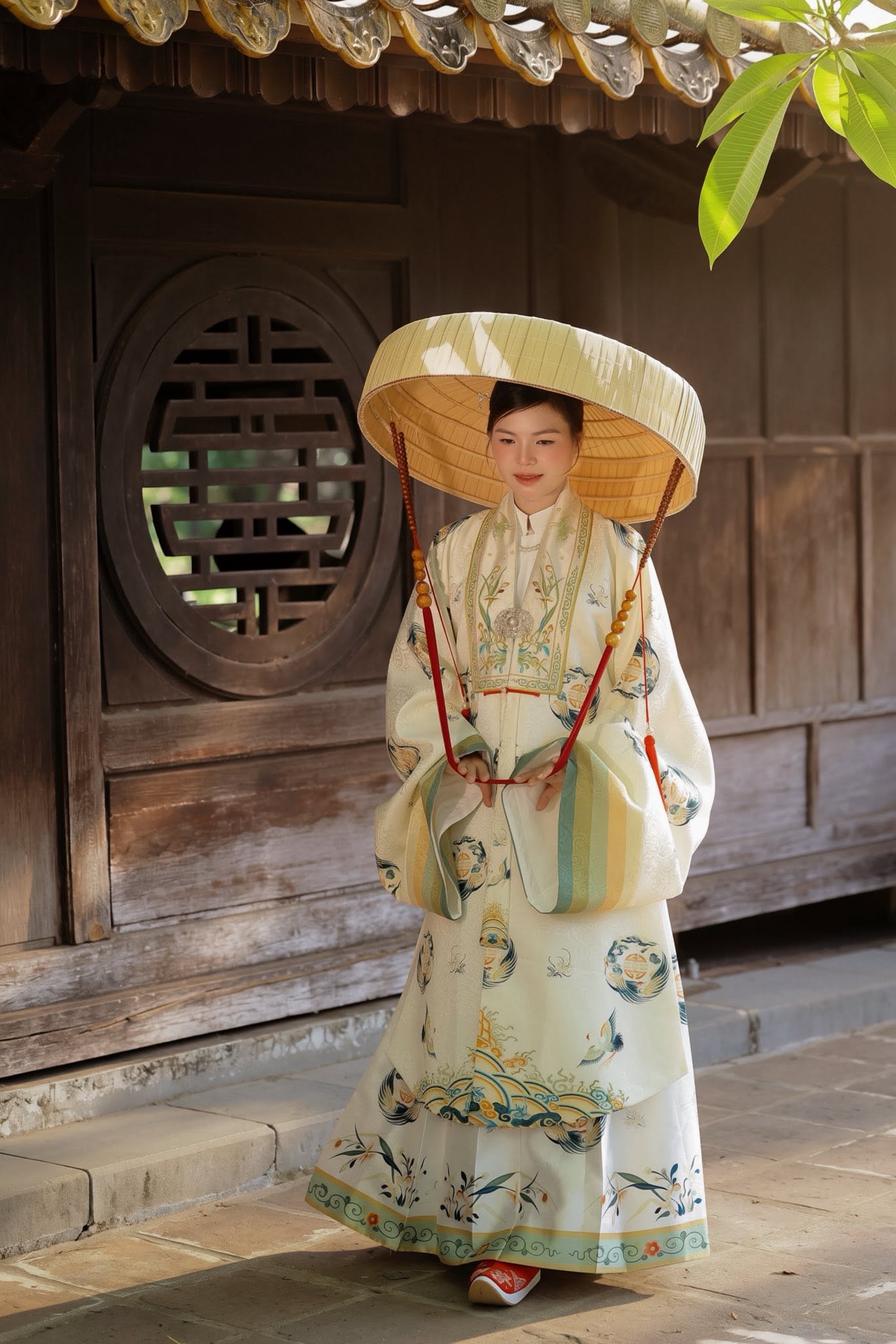 Thuê thợ chụp ảnh ở Huế – Giá rẻ, ảnh đẹp, chỉnh màu chuyên nghiệp Thuê thợ chụp ảnh ở Huế – Giá rẻ, ảnh đẹp, chỉnh màu chuyên nghiệp