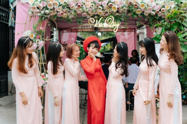 TOP 10 chụp ảnh cưới hỏi trọn gói đẹp và uy tín nhất Huế 