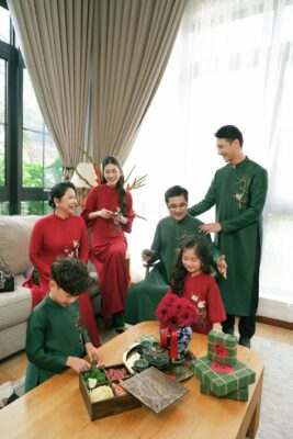 Giá chụp ảnh gia đình Tết 2026 tại Hà Nội mới nhất – Không phát sinh