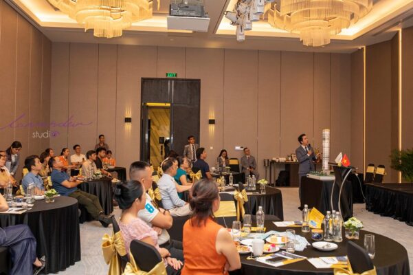 Làm sao để video sự kiện 2026 thu hút người xem ngay 5 giây đầu?